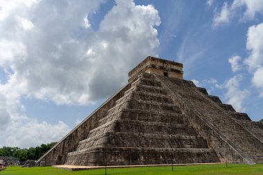 arkeoloji y arkeoloji y templos maya de chitzen itzatemploes maya de chitzen itza