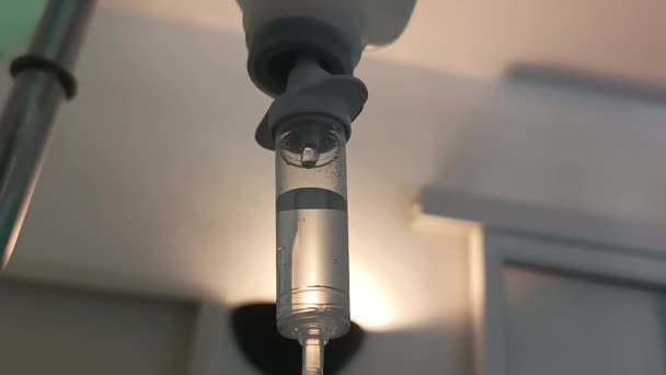 Медична Соляна Пляшка Кімнаті Пацієнта — стокове відео