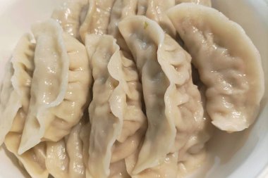 Bir kase haşlanmış sosu