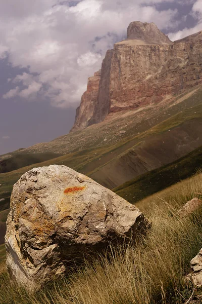 Гірський Пейзаж Дивна Оранжева Скеляста Скеля Каньйону Велика Брила Схилі — стокове фото