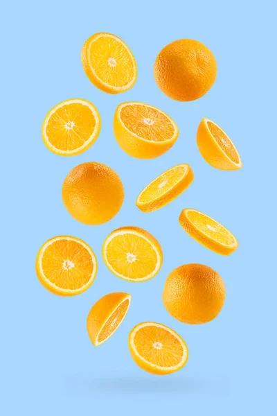 Bright Oranges Flow Fly Fall Art Composition Whole Half Slices — Stock Photo, Image
