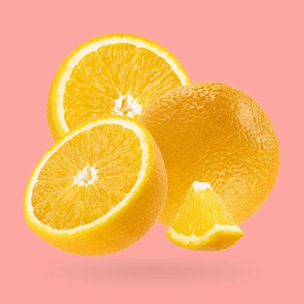 Bright Oranges Closeup Levitation Art Composition Whole Half Piece Fruits — Stock Photo, Image