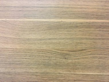 Eski ve yıpranmış ahşap tahtalar doğal bir hisle nostaljik bir zemin oluşturuyor..