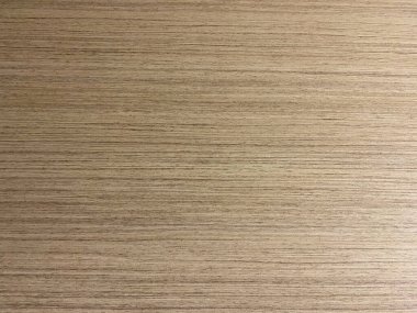 Açık renkli lamine döşeme, pürüzsüz bir kaplama, çağdaş iç tasarımlar için mükemmel..