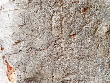 İzole edilmiş beton zemin, yaratıcı çabalarınız için eşsiz bir yüzey sağlıyor..