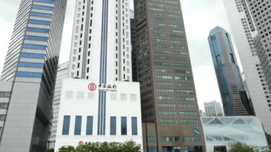 Singapur 1 Haziran 2022 Çin Logosu Finans Binası üzerine.