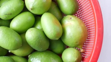 Masada yeşil limon,