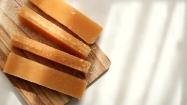  Geleneksel baston şeker küpü. .