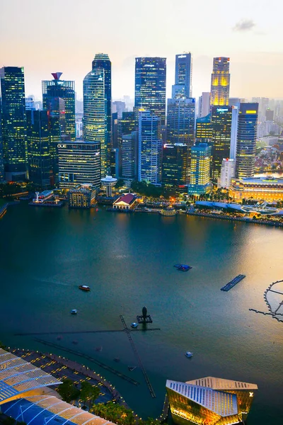Laag Uitzicht Singapore Moderne Stadsgebouwen — Stockfoto