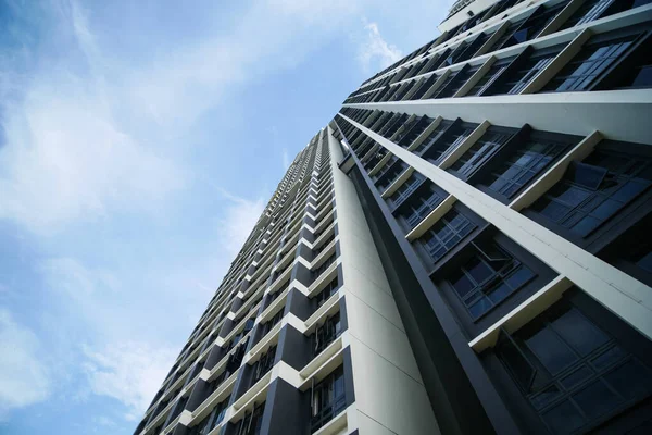 Nízkoúhlý Pohled Moderní Budovy Singapuru — Stock fotografie
