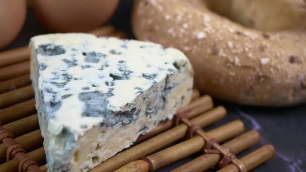 Detail Shot Blue Cheese Table — Stock Video