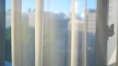 beyaz temiz kumaş perdeyi kapat. .