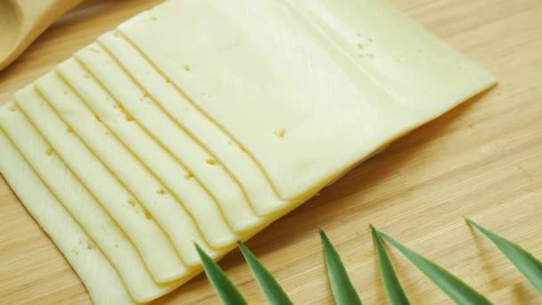 Mozzarella Slice Cheese Wooden Table — Vídeo de stock
