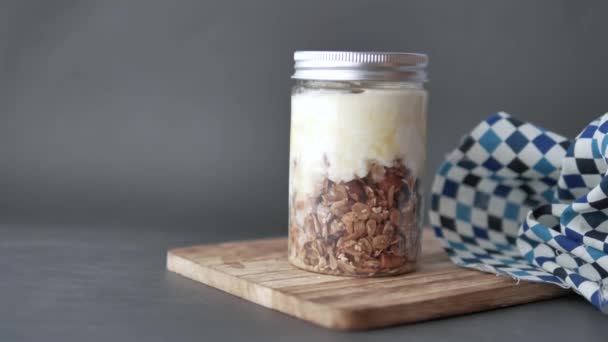Yogurt Granola Musli Jar Table — Wideo stockowe