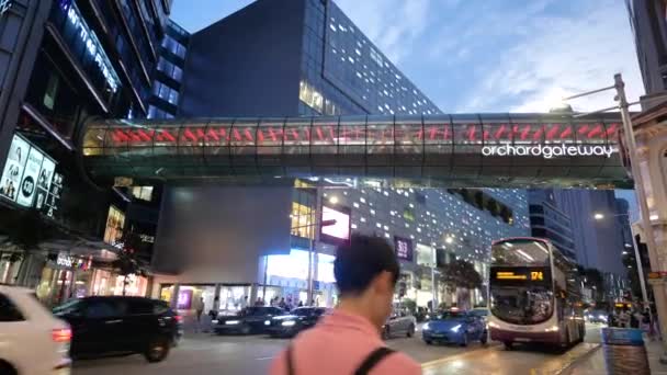 Singapore June 2022 Orchard Central Sing Shopping Mall — Video