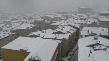 İstanbul 'daki Karlı Şehir Manzarası .