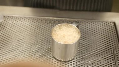 making a cup of tea at local store at singapore ,