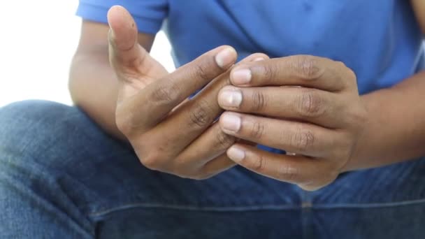 Omul Care Suferă Durere Mână Aproape — Videoclip de stoc