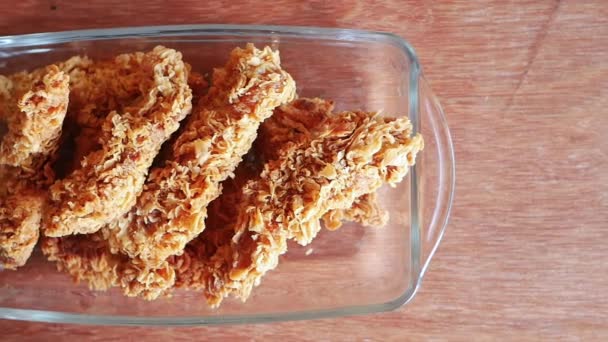 Crispy Fried Chicken Wings Plate Top View — Stockvideo