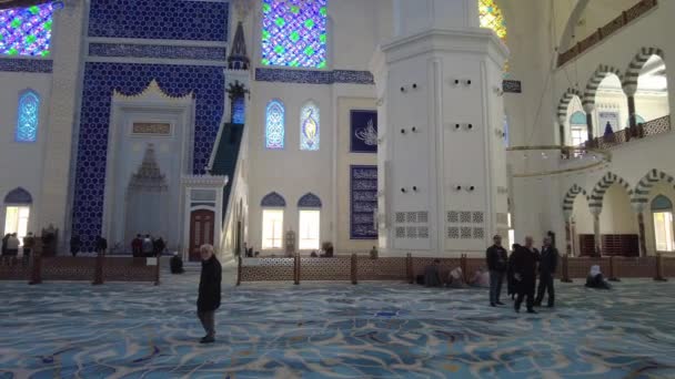 Turquie Istanbul Janvier 2023 Intérieur Mosquée Camlica — Video