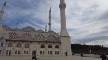 Türkiye istanbul 12 Ocak 2023. Camlica Camii Asya 'nın en büyük camii. .