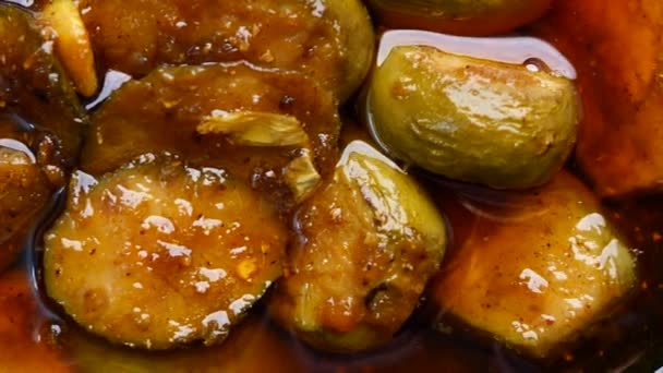 Homemade Mango Pickle Szklanym Słoiku Stole — Wideo stockowe