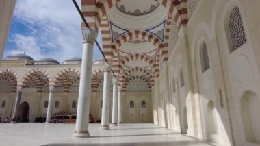 Türkiye istanbul 12 Ocak 2023. Camlica Camii Asya 'nın en büyük camii. .