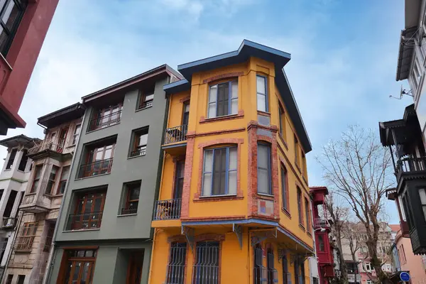 stock image Historical colorful houses in KUZGUNCUK, neighborhood in the Uskudar