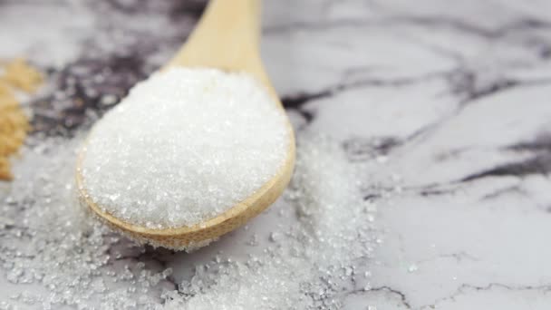 Comparando Açúcar Branco Com Açúcar Mascavo Colher — Vídeo de Stock