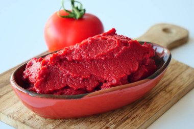 olgunlaşmış domates salça