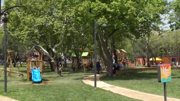 Люди Отдыхают Местном Парке Istanbul — стоковое видео