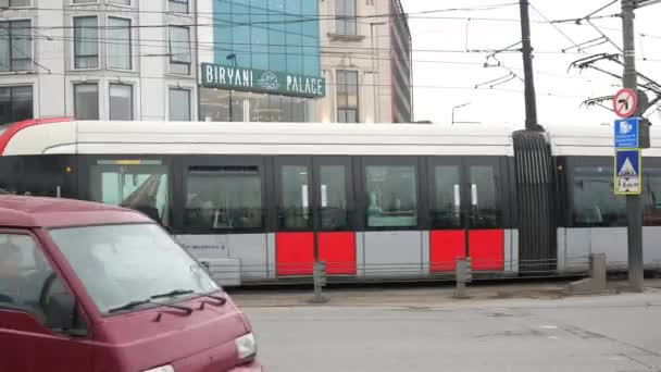 Turquía Estambul Junio 2023 Estambul Metro Tren Ligero Una Estación — Vídeo de stock