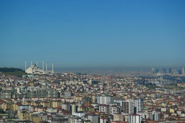 Nagy Látószögű Kilátás Camlica Mecset Isztambulban — Stock Fotó