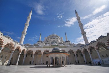 Türkiye istanbul 12 Ocak 2023. Camlica Camii Asya 'nın en büyük camii. .