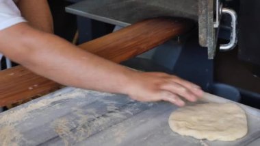  Ekmek ya da pizza için taze çiğ hamur 