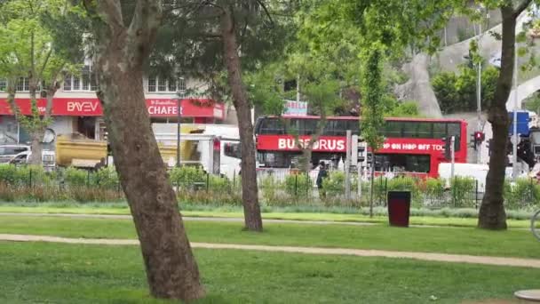 Istanbul Türkei Mai 2023 Red Big Bus Doppeldecker Touristenbus — Stockvideo