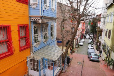 Türkiye istanbul 11 Mayıs 2023, KUZGUNCUK 'deki tarihi renkli evler