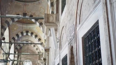 İstanbul 'daki Eyüp Sultan Camii' nin içi