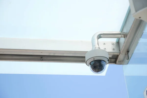 Cctv Bewakingscamera Werkt Buiten — Stockfoto