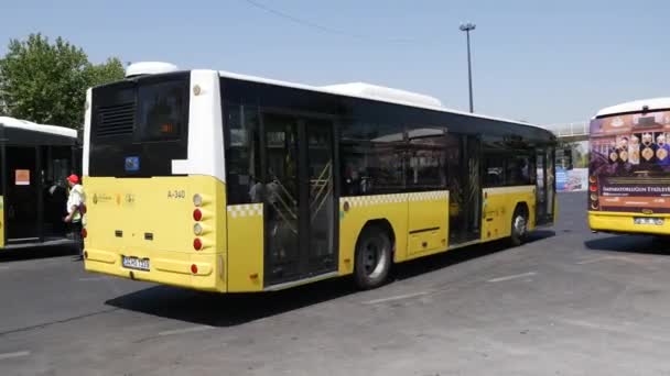 Индейка Istanbul Января Автобус Общественном Транспорте Кадикой — стоковое видео