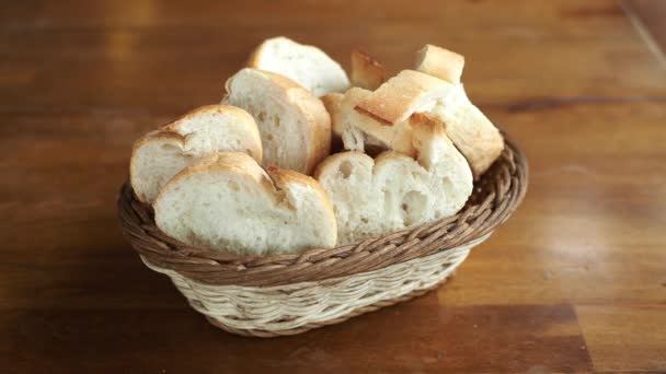 Close Slice Whole Grain Bread — Stock video