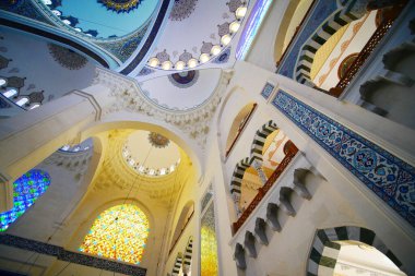 Türkiye istanbul 12 Ocak 2023. Camlica Camii Asya 'nın en büyük camii. .