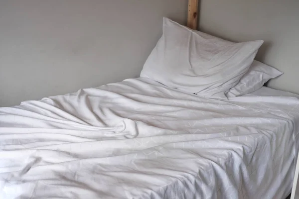 Messy Bed Early Morning Messy Bed Waking — 图库照片
