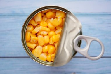 Konserve mısır. Yakın çekim.