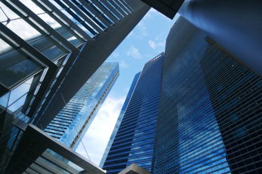 Singapur, marina körfezi 1 Haziran 2022. Okyanus finans merkezinin alçak açılı görüntüsü. ,