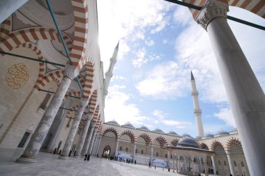 Türkiye istanbul 12 Ocak 2023. Camlica Camii Asya 'nın en büyük camii. 