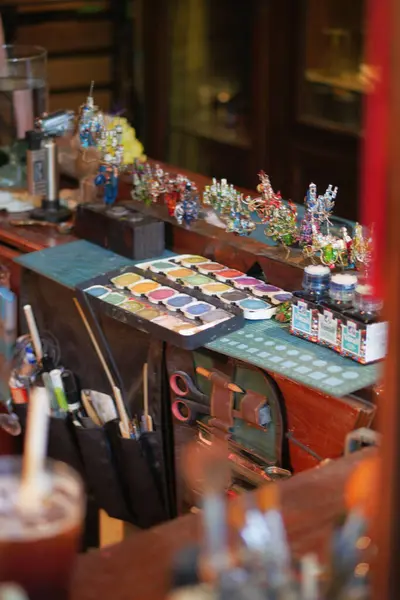 Set Watercolor Paints Art Brushes Table — Stock Photo, Image