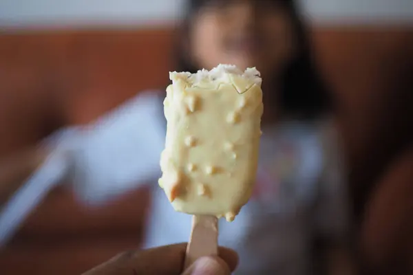 Child Hand Reaching Ice Cream — Stock Photo, Image