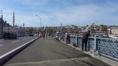 Oltalı balıkçı, Uskuder 'de dönen bobin. 