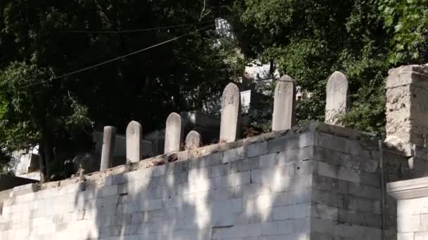 Turquia Istambul Maio 2023 Antigas Lápides Históricas Otomanas Cemitério — Vídeo de Stock